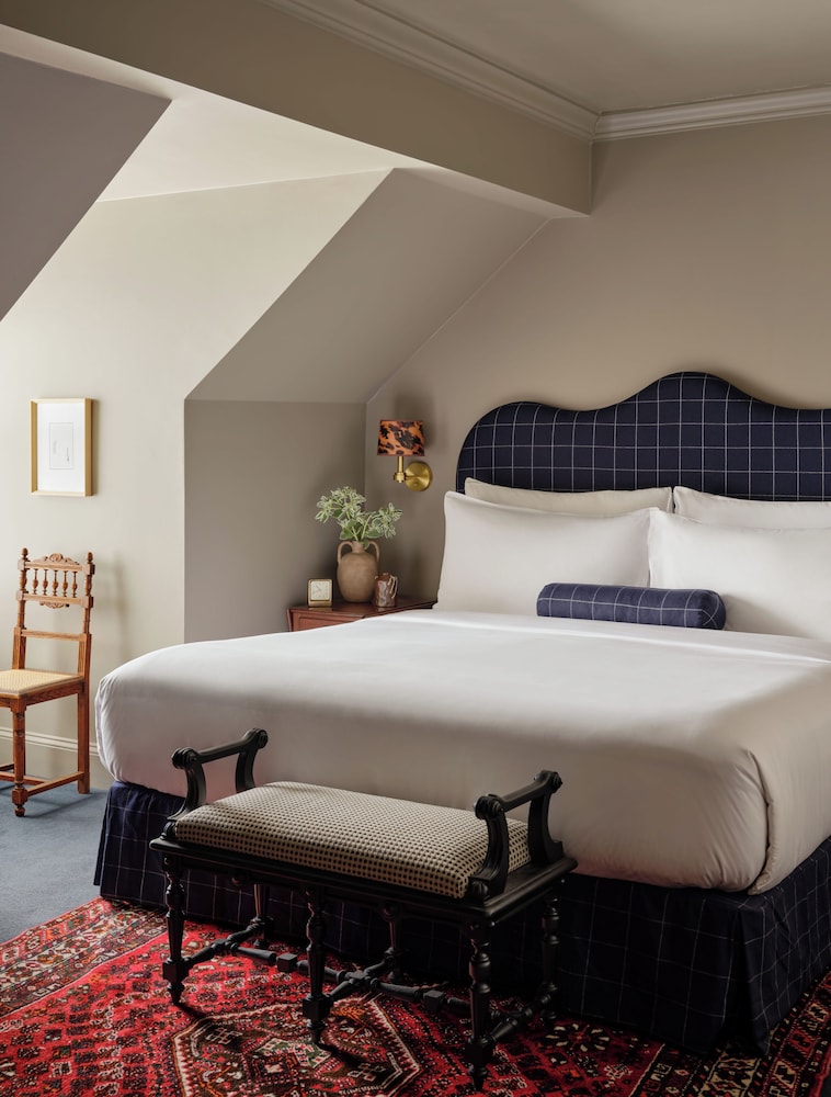 Suite (Parlour) - Photo 1