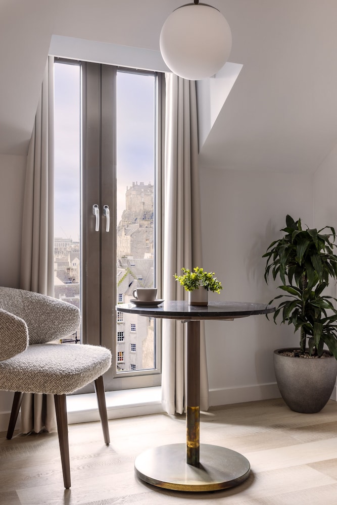 Castle View King Suite