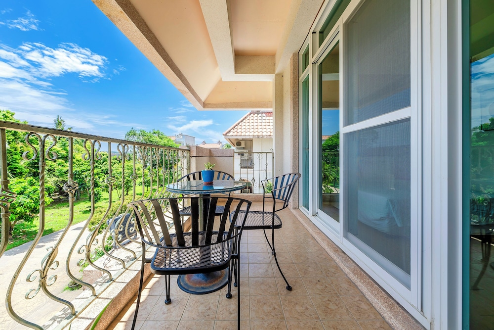 Quadruple Room With Balcony - Photo 9