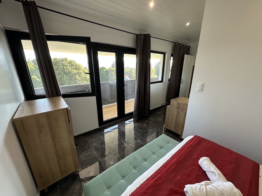 Suite (Prestige)