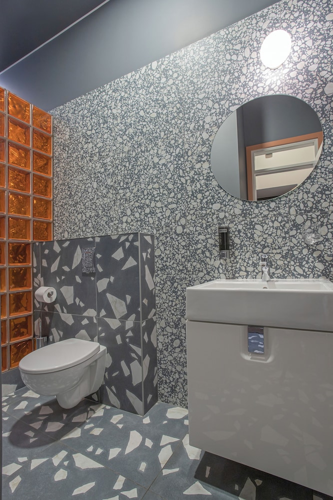 Design Room, City View - Photo 12