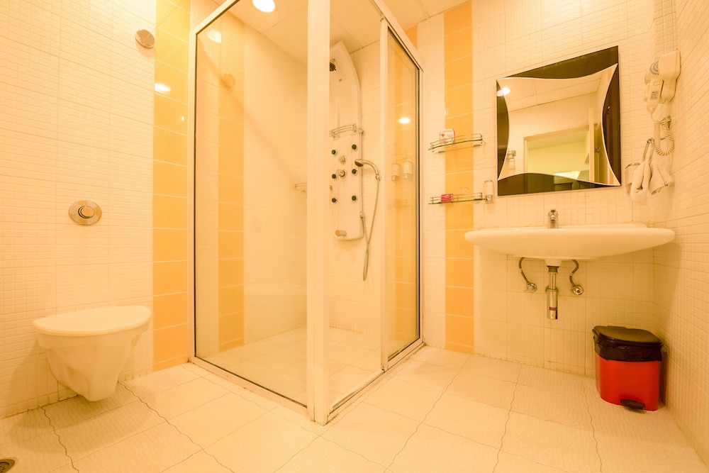 Deluxe Suite photo 2