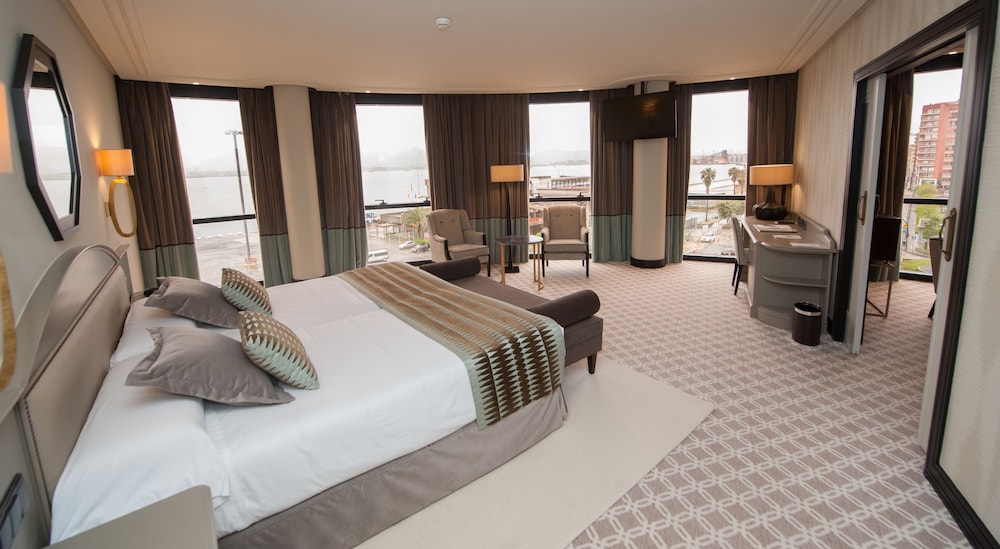 Junior Suite, Sea View - Photo 1