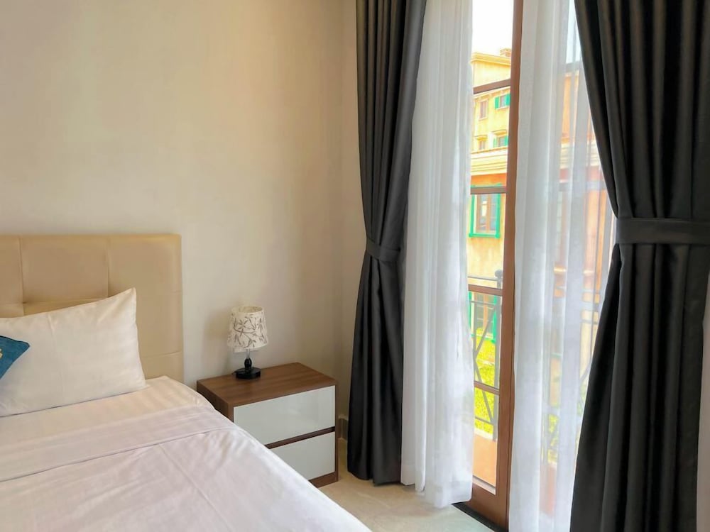 Deluxe Apartment