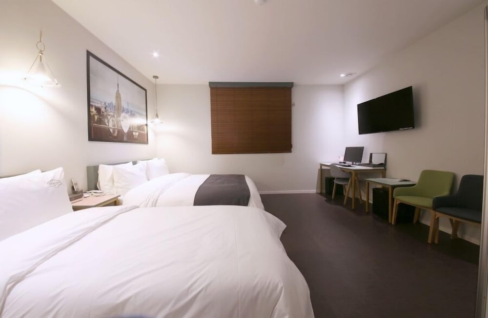 Deluxe Twin Room - Photo 2