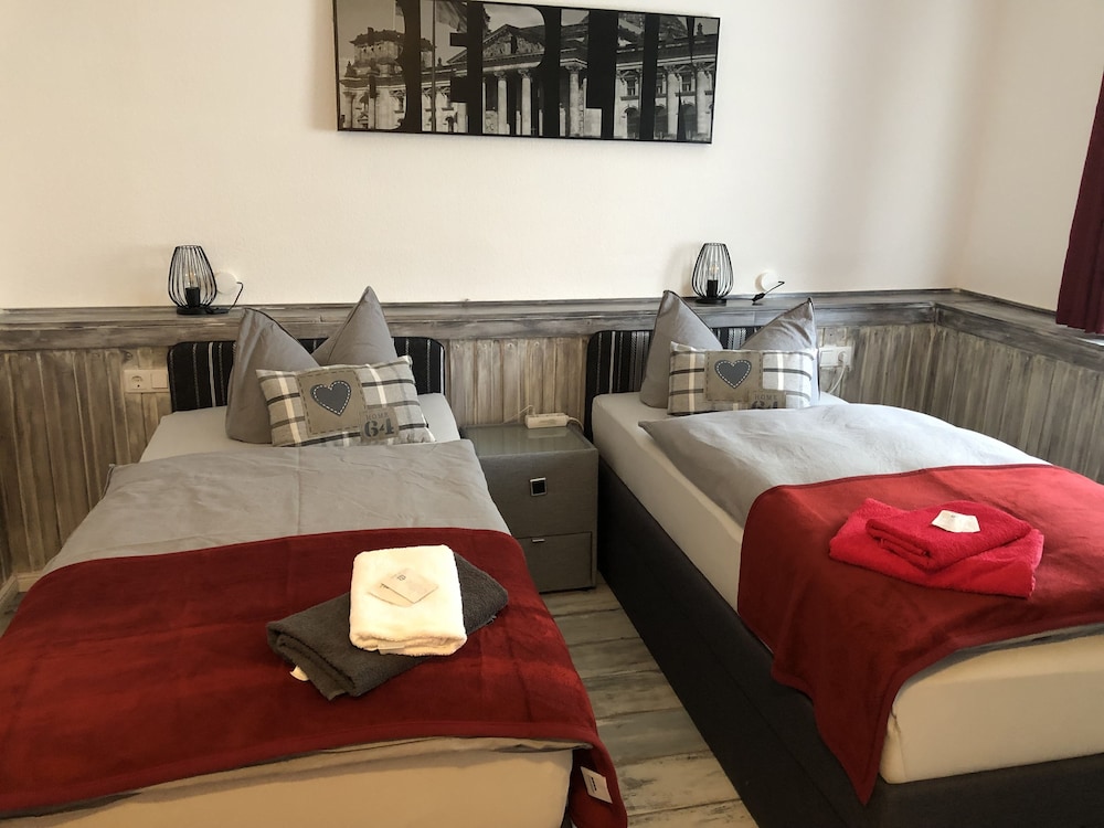 House, Multiple Bedrooms