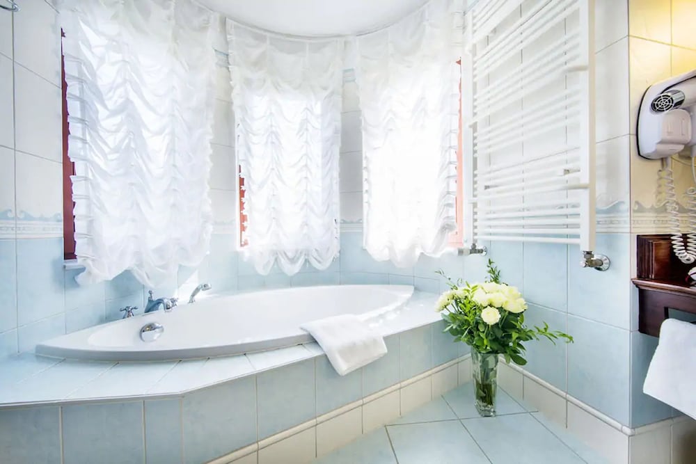 Premium Double Room - Photo 5