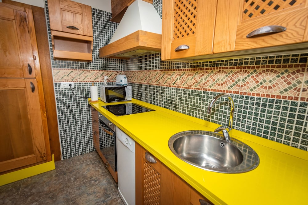 Senior Apartment, 2 Bedrooms, Accessible, Garden Area (nº1) photo 3