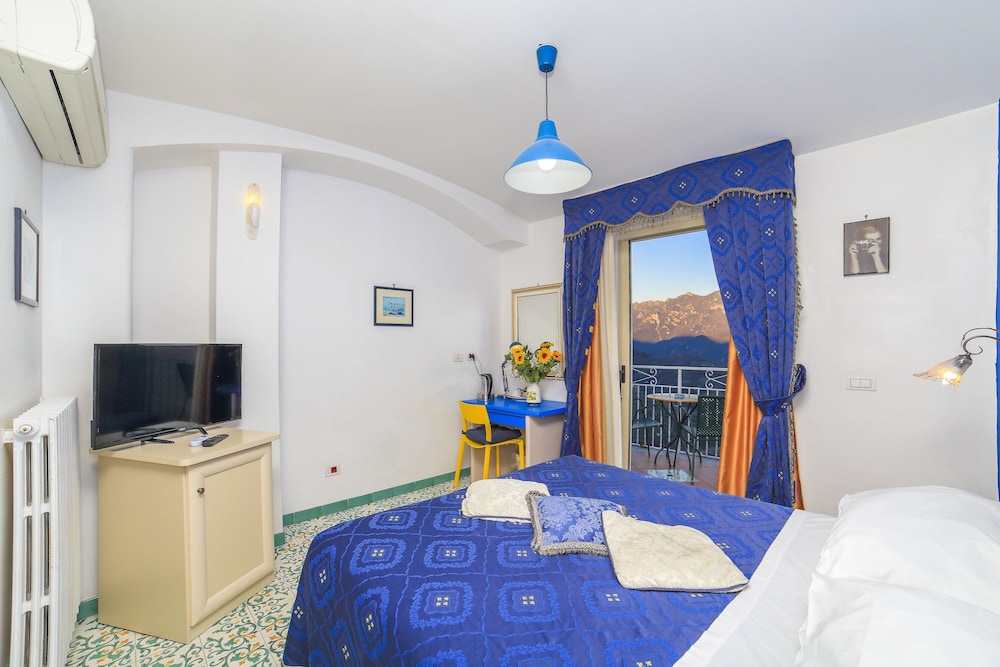 Deluxe Room, 1 Double Bed photo 3