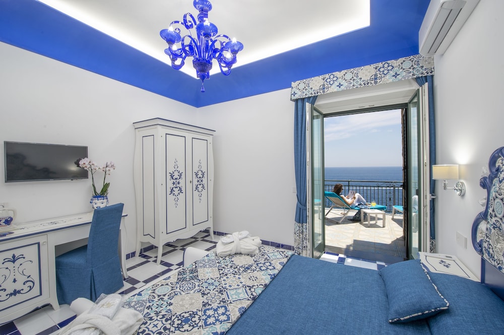 Family Suite Terrace Sea View