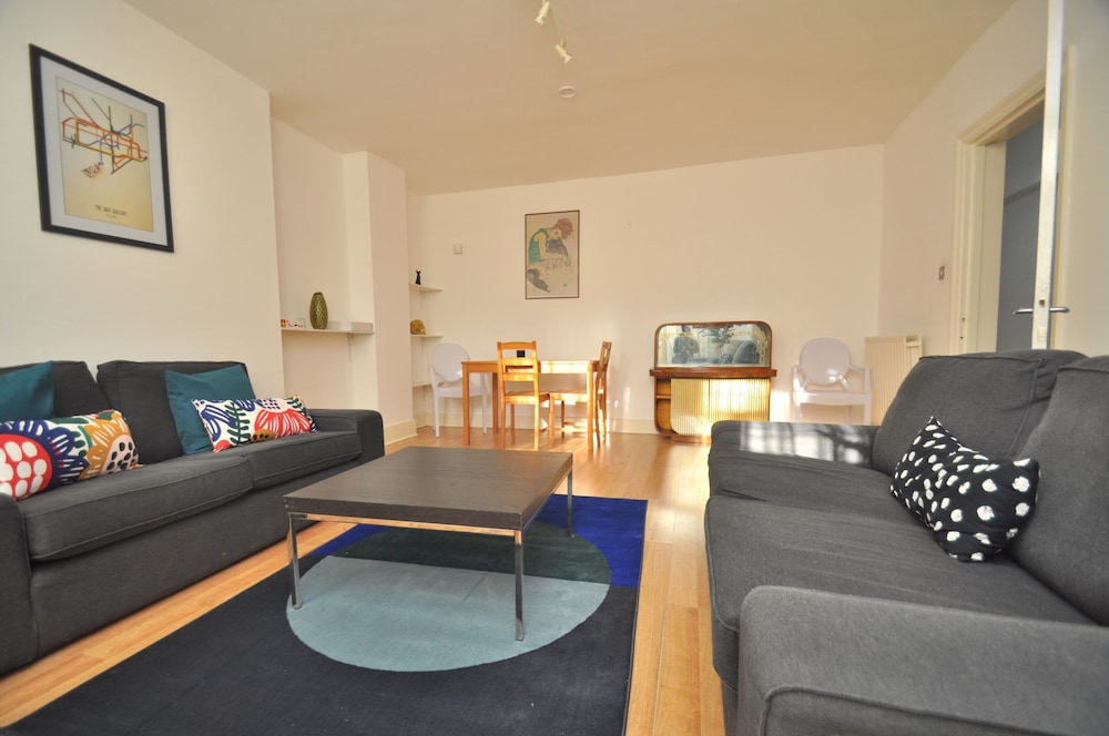 Apartment, Private Bathroom, Garden View photo 2