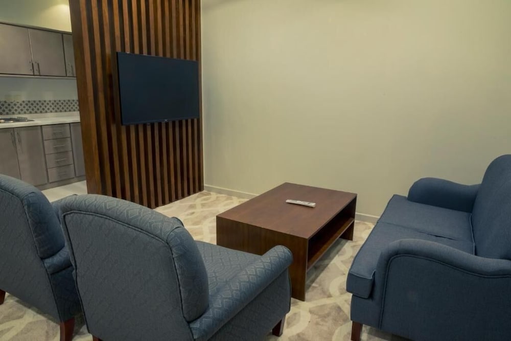 Grand Studio Suite photo 1