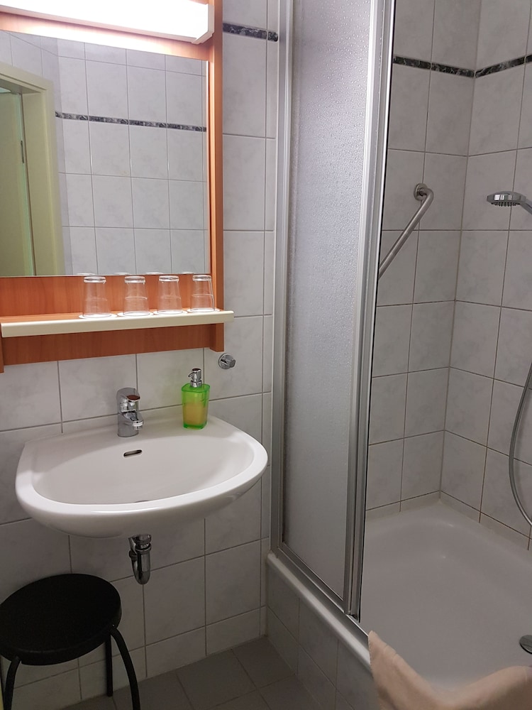Apartment photo 3