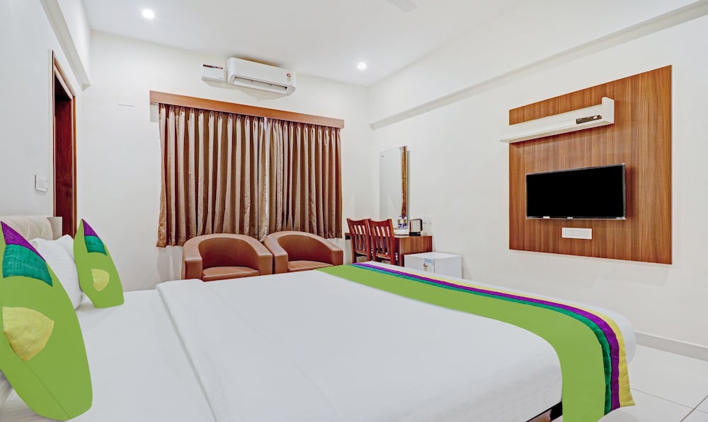 Deluxe Room - Photo 6