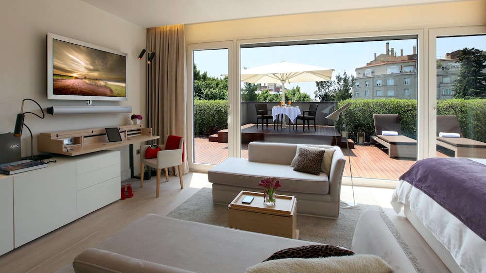 Penthouse photo 2