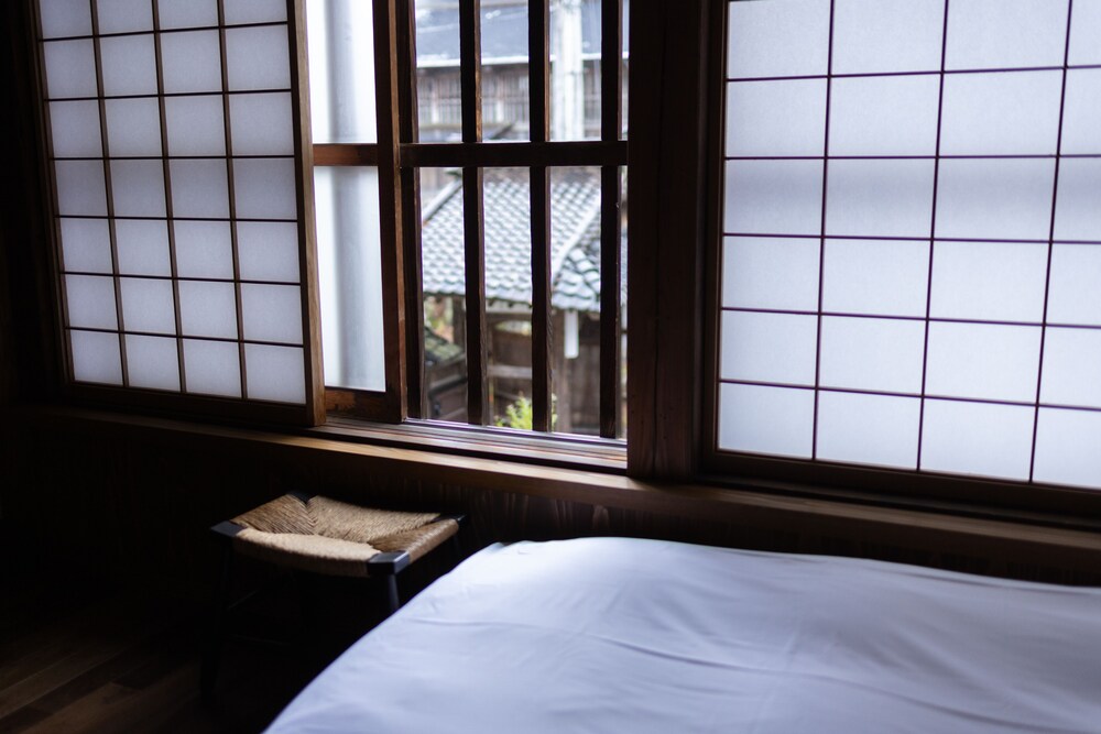 Twin Room - Photo 3