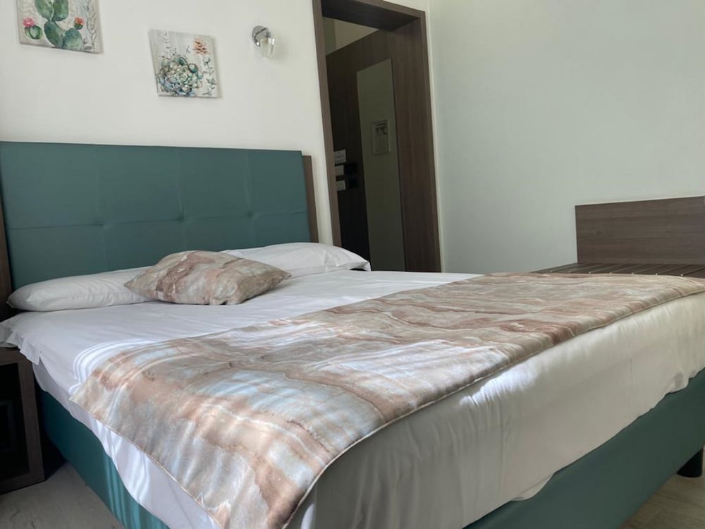 Romantic Double Room photo 2
