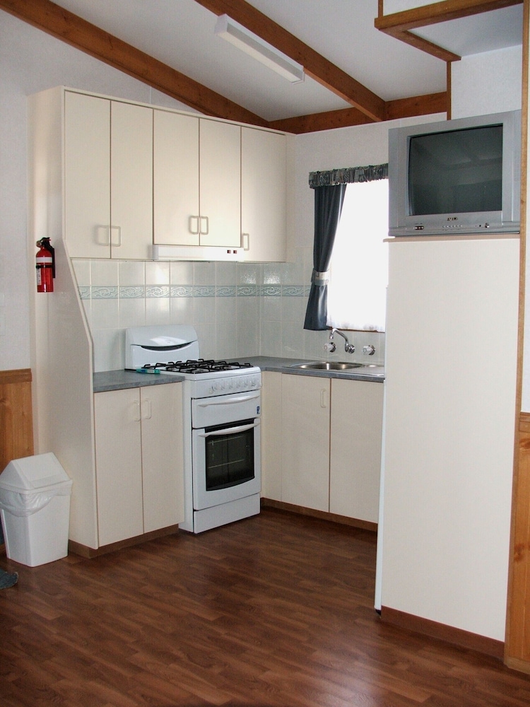 Deluxe Cabin, Ocean View photo 3