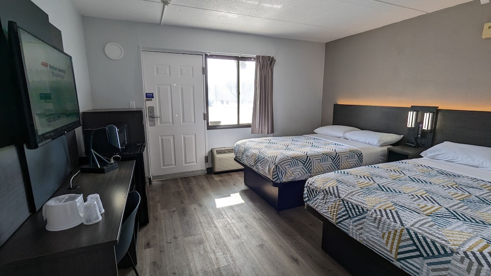 Standard Room, 2 Double Beds, Non Smoking photo 2