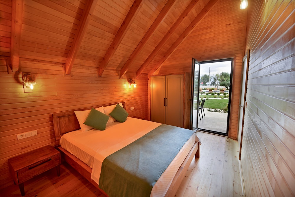Panoramic Villa, Multiple Beds, Kitchen, Pool View photo 3