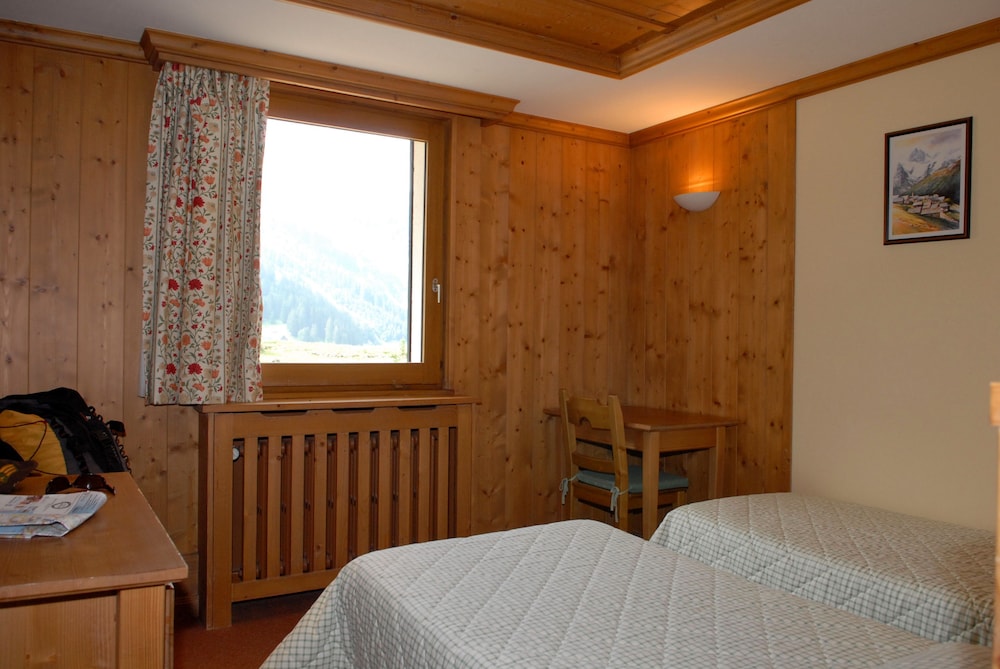 Twin Room, 2 Twin Beds - Photo 5