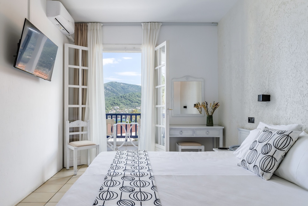 Chambre Double ou avec lits jumeaux, vue partielle sur la mer
