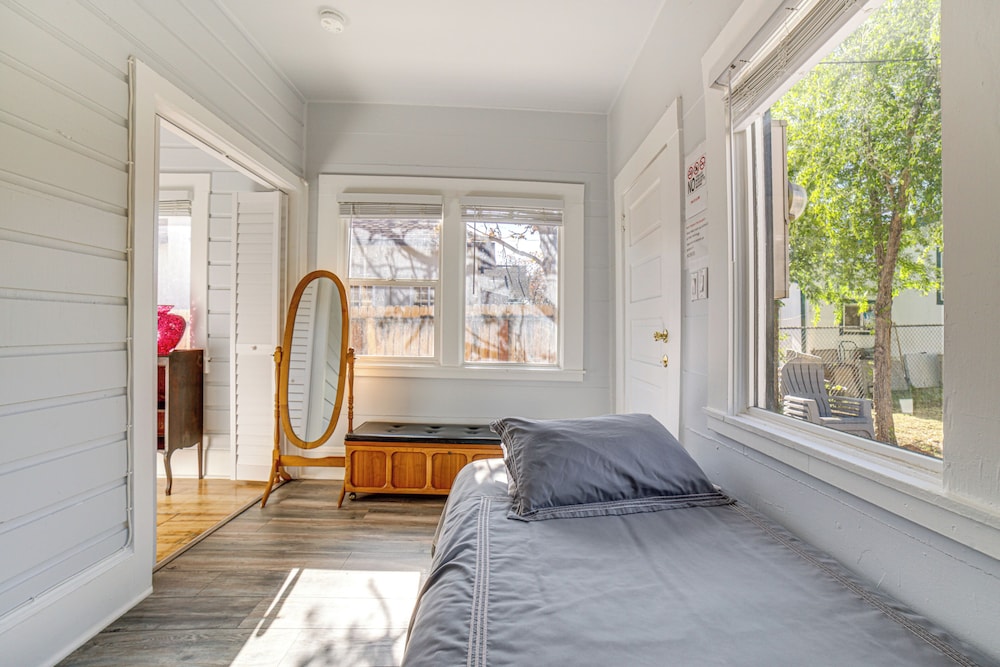 House (2 Bedrooms) photo 2