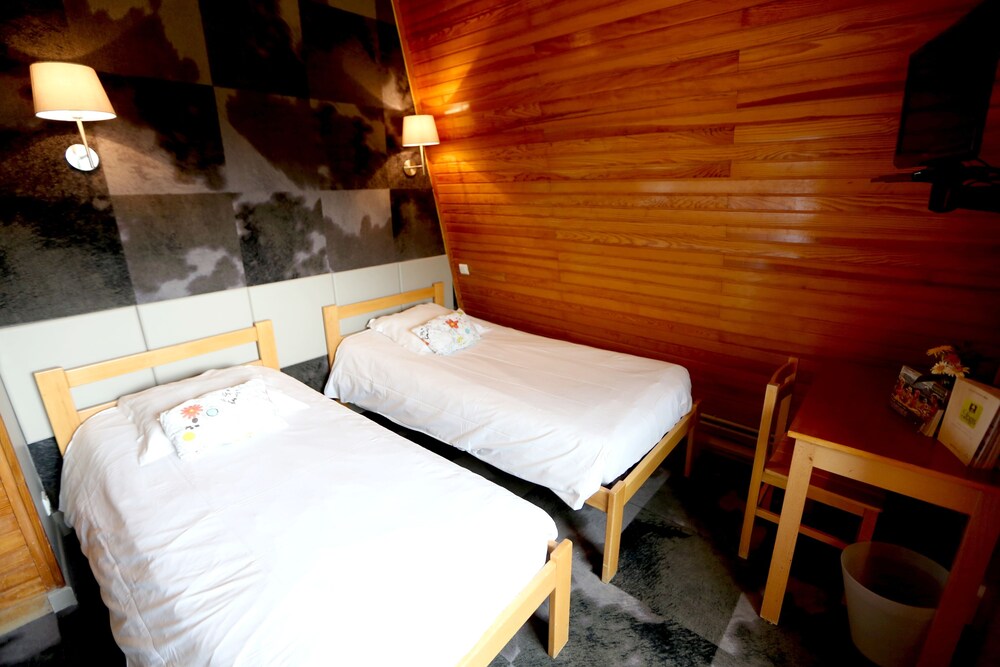 Standard Twin Room, 2 Twin Beds, Non Smoking, Mountain View photo 1