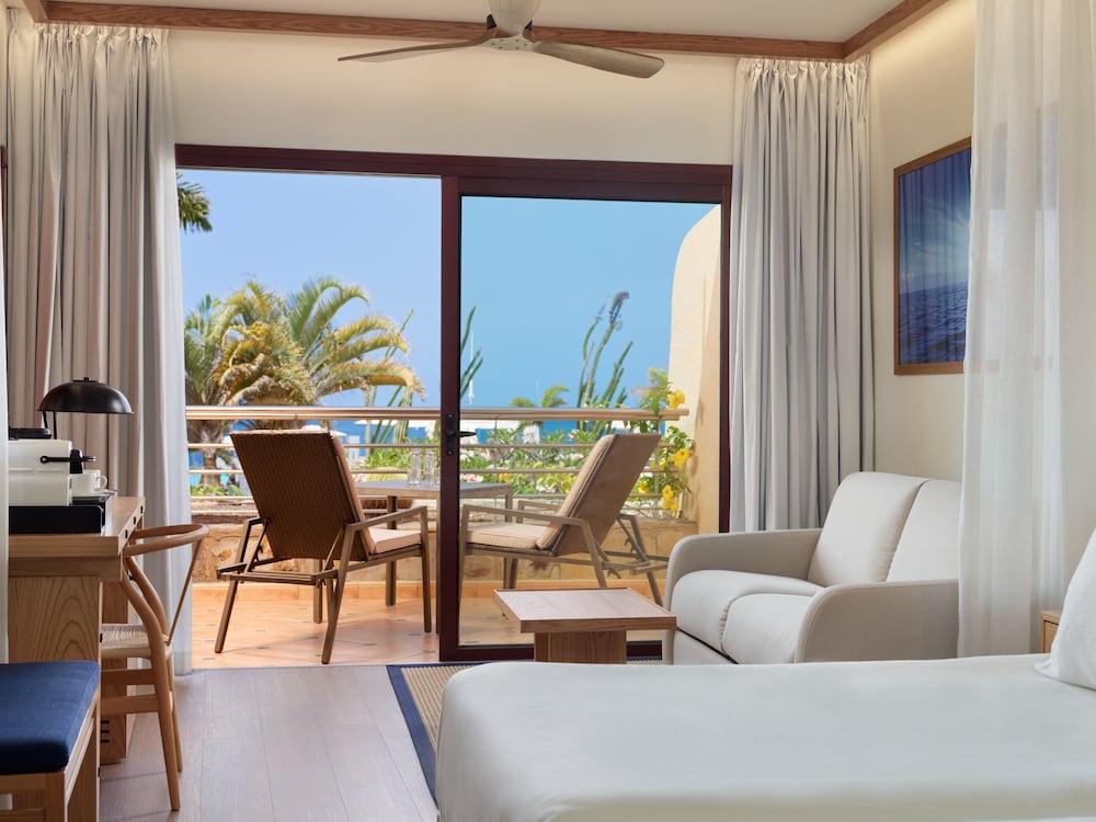 Superior Room, Sea View (2 Adults) - Photo 4