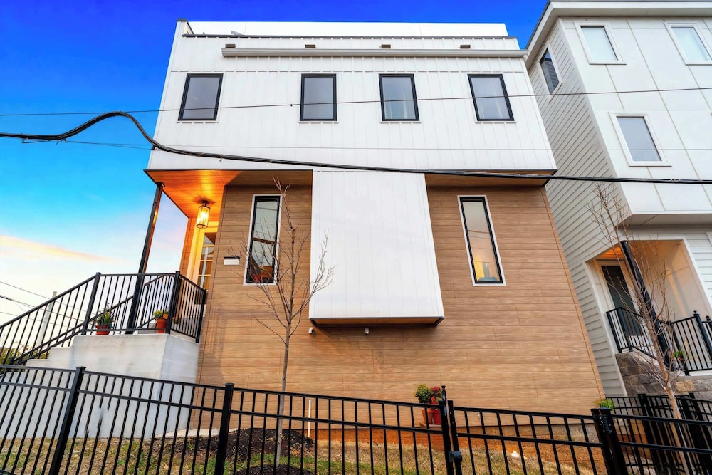 Elevator With Rooftop Hot Tub Pet-friendly Yard, Foto 64