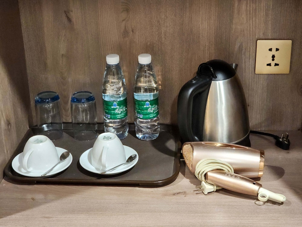 Deluxe Twin Room, Multiple Beds, Non Smoking, Private Bathroom - Photo 10