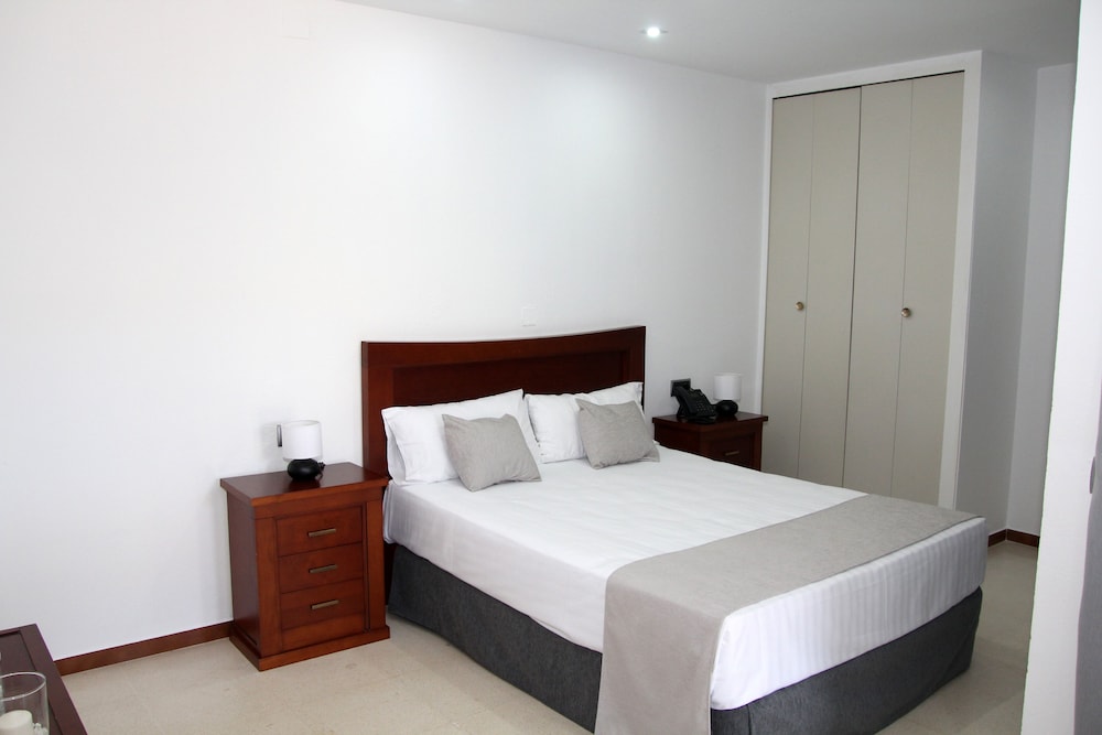 Double Room (Matrimonial-2 adults) photo 2