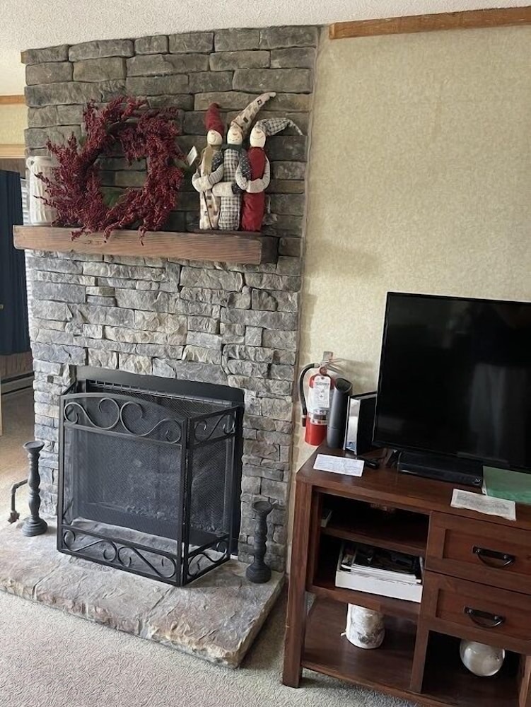 Condo, 2 Bedrooms photo 1