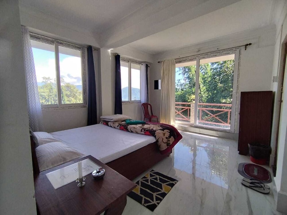 Deluxe Double Room, City View photo 3