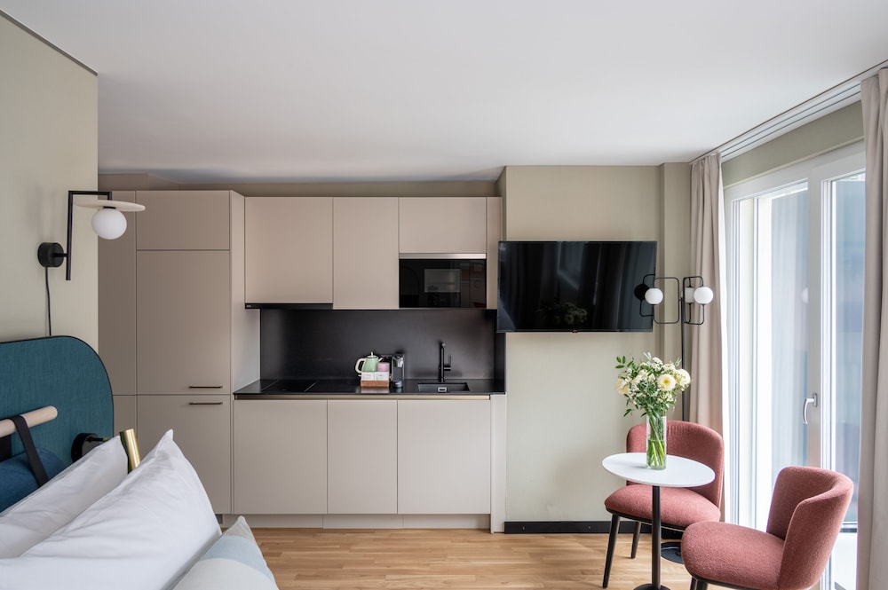 Medium Studio, Kitchenette, Balcony