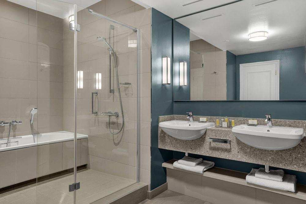 Executive Suite, 1 Bedroom - Photo 5