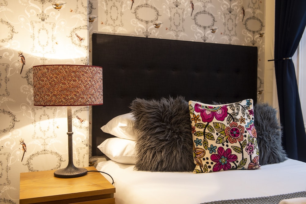 Standard Double Room, Ensuite photo 2