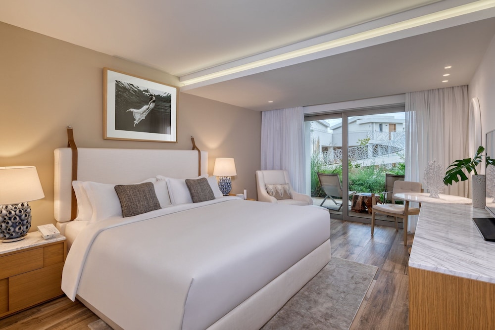 Room, 1 King Bed, Non Smoking, Garden View