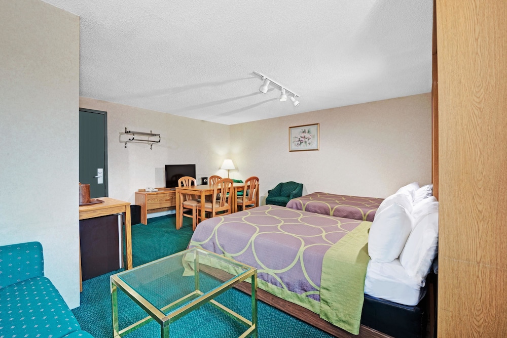 Studio Suite, 2 Double Beds, Non Smoking photo 2