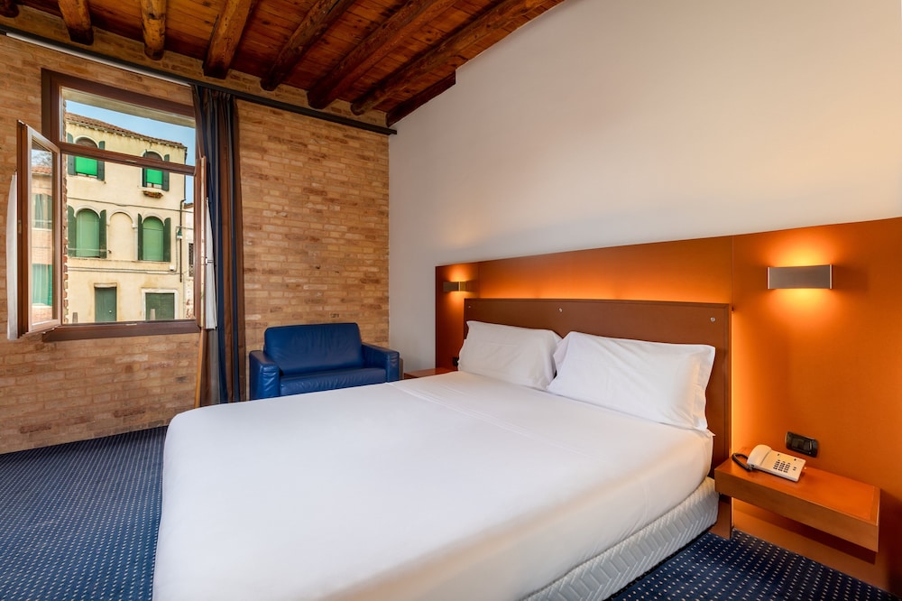 Standard Double Room Single Use