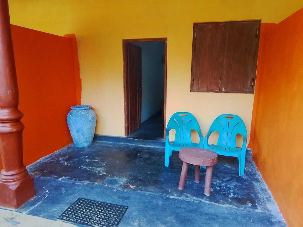 Basic Double Room, Non Smoking, Beach View photo 2