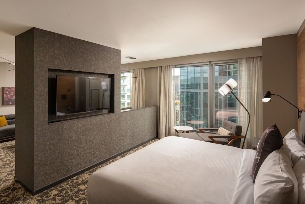 Junior Suite, 1 Bedroom, Courtyard View - Photo 5