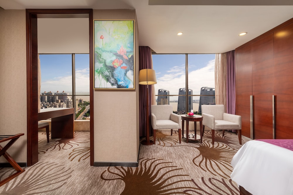 Superior Room, 1 King Bed, Sea View