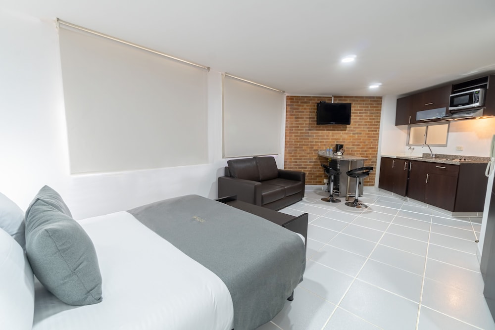 Standard Studio Suite photo 3