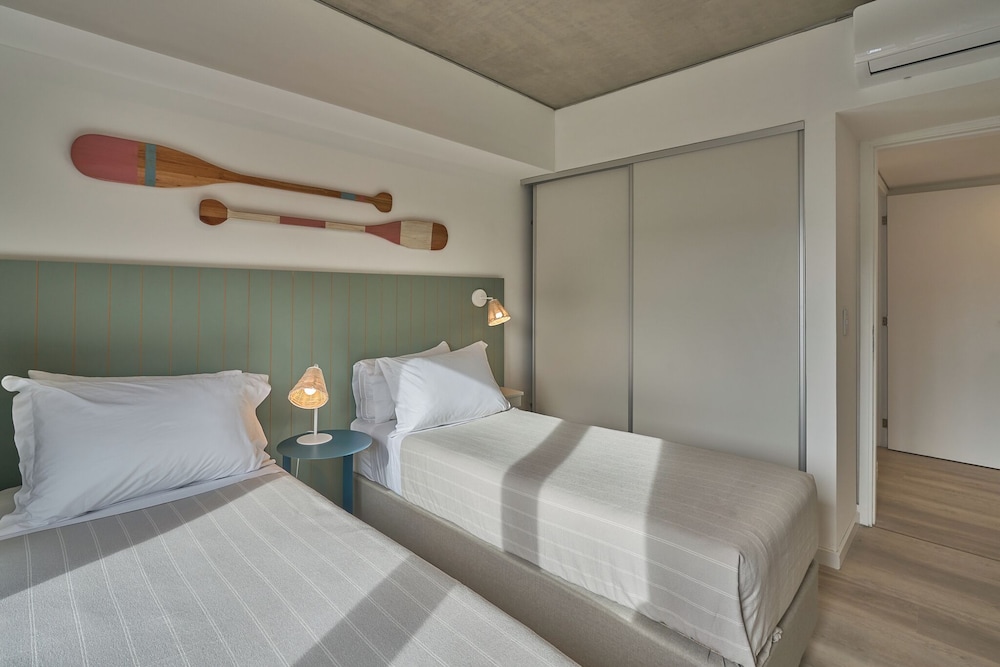 Apartment, 3 Bedrooms, Sea View photo 2