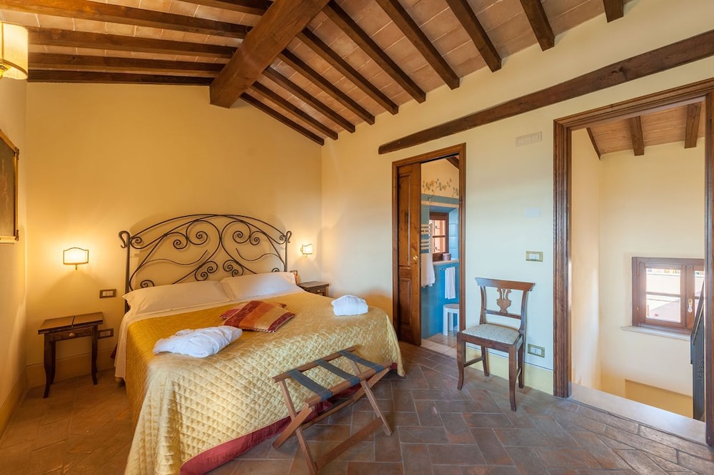 Superior Double Room, Valley View photo 3