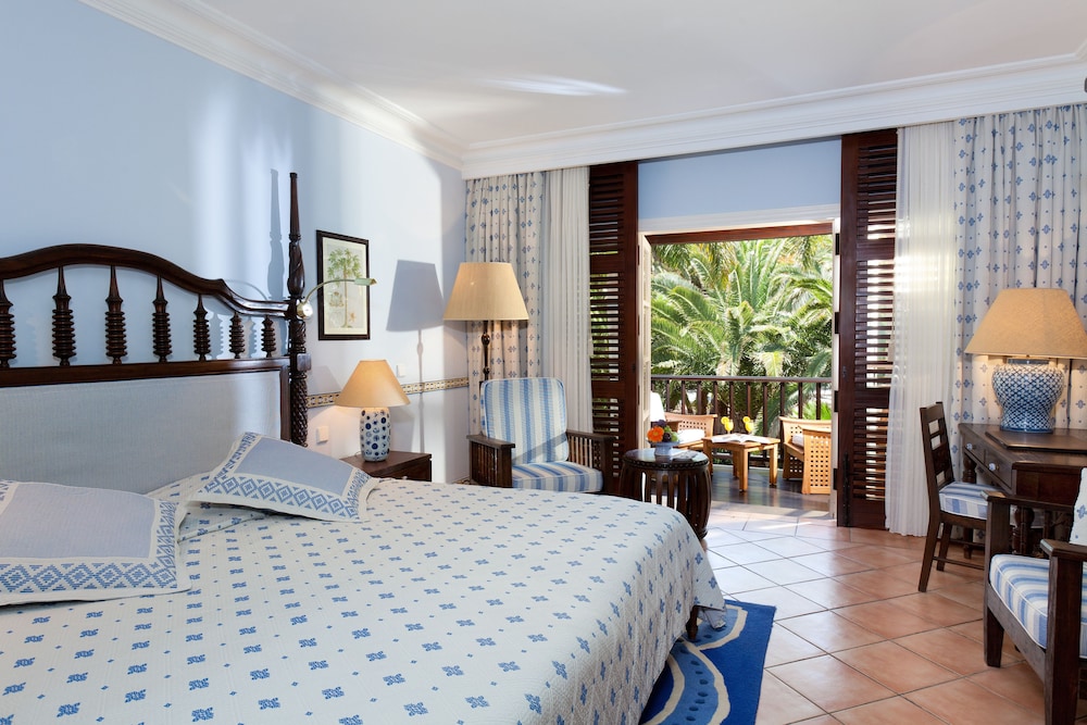 Superior Double Room Single Use, Garden View