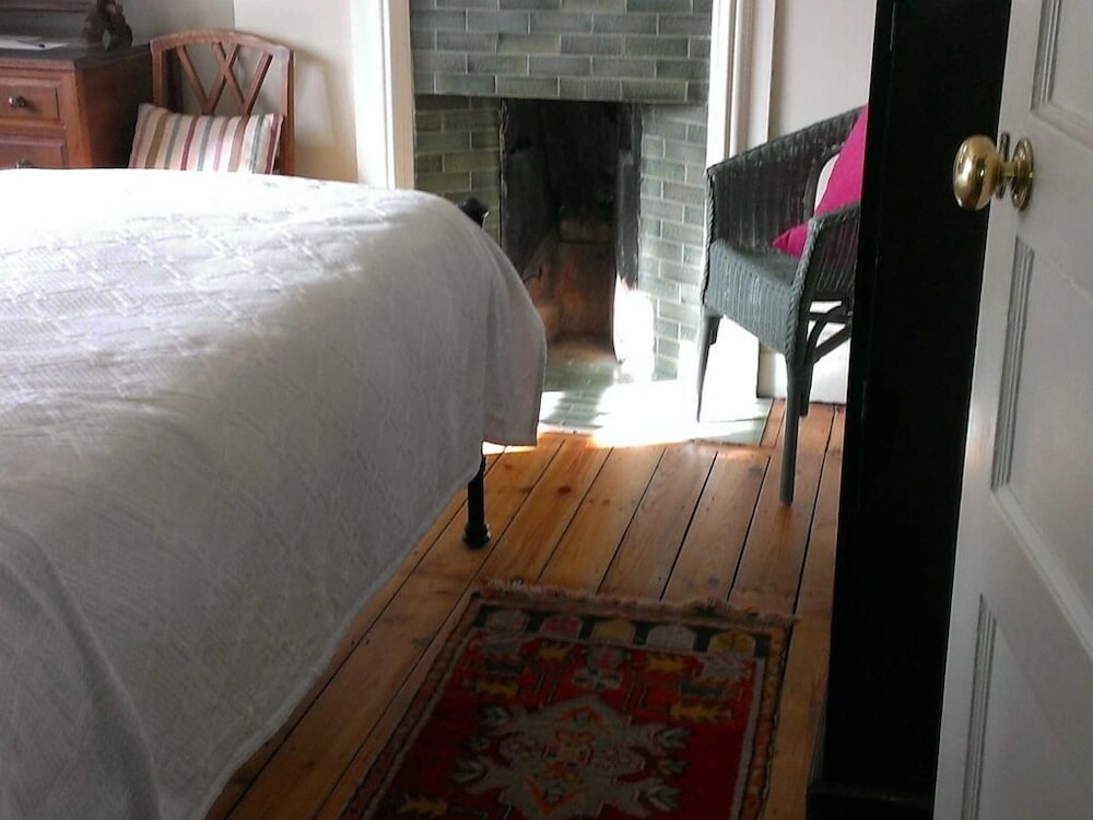 Comfort Double or Twin Room, Ensuite, Garden View photo 3