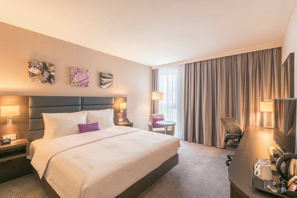Suite, 1 Queen Bed, Accessible, Non Smoking