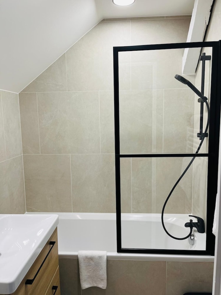 Standard Duplex, Private Bathroom (Duplex 10) photo 2